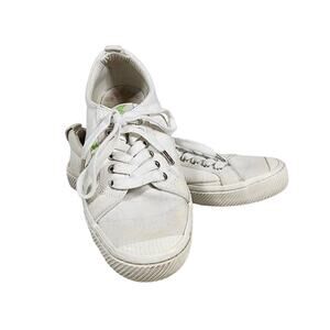Cariuma OCA Low White Canvas Casual Sneaker Shoe Size 8 Men's